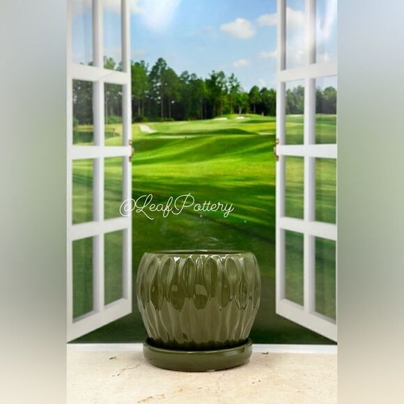 Applelicious Green (SM)  Ceramic Planter Pot with Saucer Attached - Picture 9 of 9